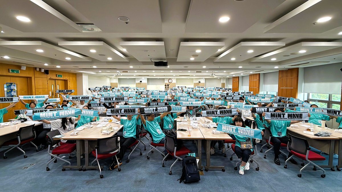 <새미래민주당의 미래는 당원의 지혜와 열정으로 결정됩니다.>

당원과 함께하는 새미래민주당 워크숍(2025. 06. 27.)

*전체사진은 당 공식 홈페이지 포토갤러리에서 확인하실 수 있습니다.

#새미래민주당 #mintwave