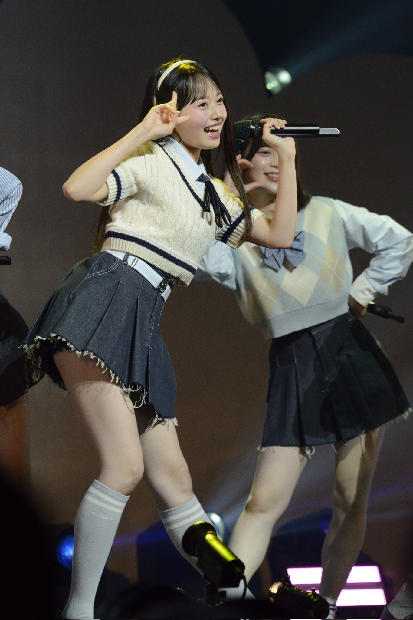 花田藍衣 AKB48 18期生昇格記念LIVE ランダム生写真 直筆サイン 青空 花田藍衣 AKB48 18期生昇格記念LIVE ランダム生写真 直筆サイン