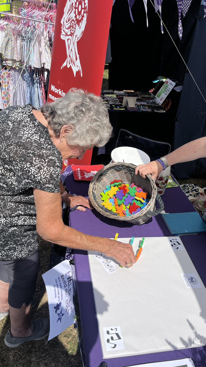 BletchingleyCC's tweet image. Yesterday’s performance at the #Bletchingley Village Fair was a resounding success. The sun shone brightly, the choir sung sweetly and we raised £106 for our chosen Charity - Clockwork. Well done to everyone involved and thank you. Clockwork.org.uk