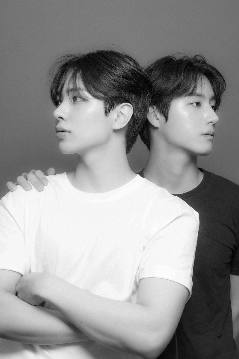 yuzzangee's tweet photo. 깨물즈사진넘오랜만에봐서 행복해짐 깨물즈영원해!! https://t.co/R1gnPSyitd