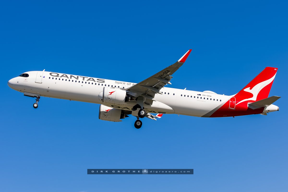digro65's tweet image. delivery flight of the first #A321XLR for @Qantas today at Airbus Hamburg, VH-OGA named "Great Ocean Road" is now on its way to Australia via Bangkok (BKK)...