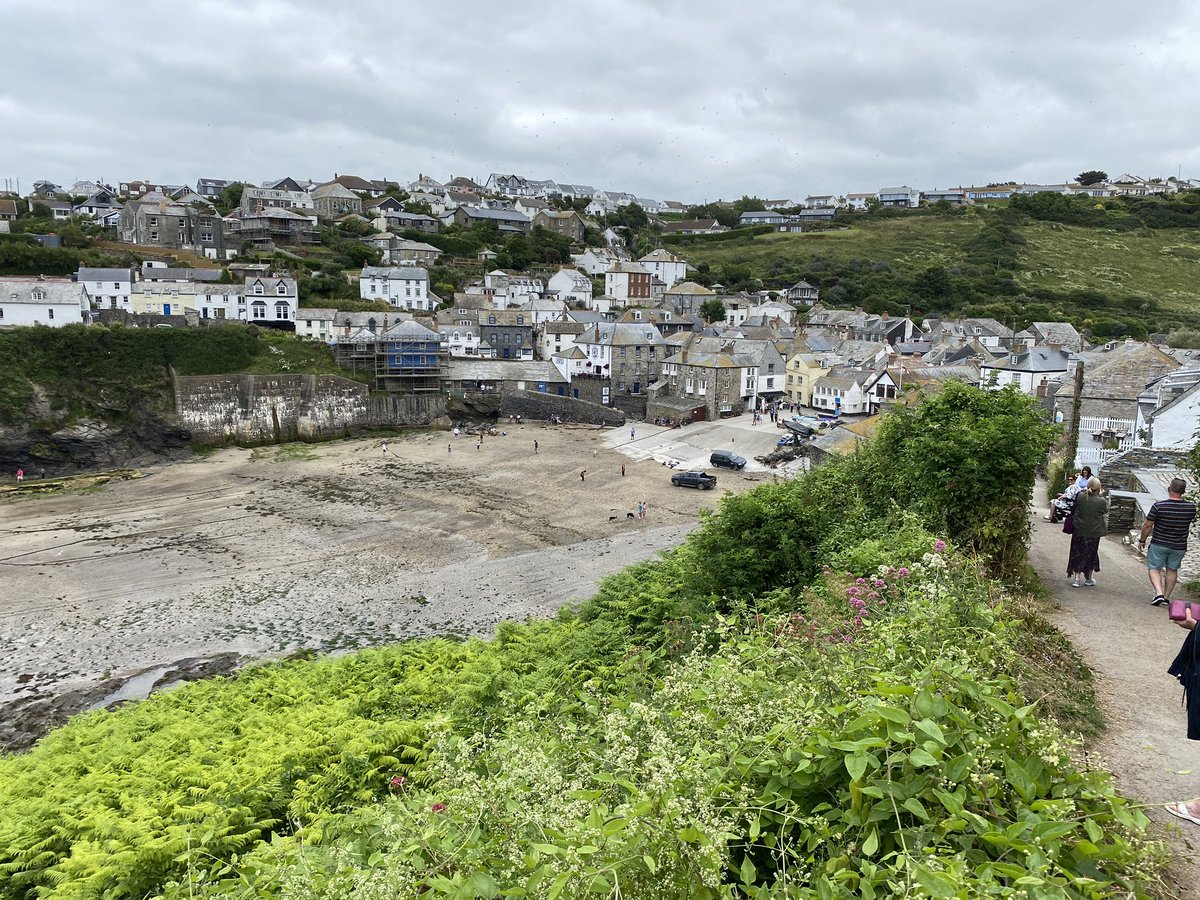 MarkSaltern's tweet image. Port Isaac, known for the tv series Doc Martin, also the Fisherman’s Friend’s.
7.1 miles from #RysHaven
#free #Respite #Cornwall #roadcrime @RoadPeace @RoadPeace_SE @RoadPeaceNW