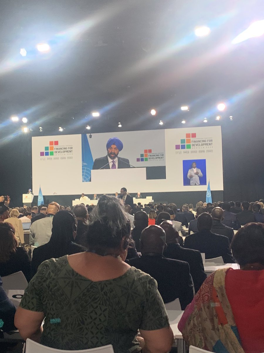 Nicole Goldin, PhD (@nicolegoldin) on Twitter photo Ajay <a href="/WorldBank/">World Bank</a> at #FFD4–> talking #demographicdividend, #privatecapital, finding #efficiency — and all coming together for #jobs. Ajay <a href="/WorldBank/">World Bank</a> at #FFD4–> talking #demographicdividend, #privatecapital, finding #efficiency — and all coming together for #jobs.