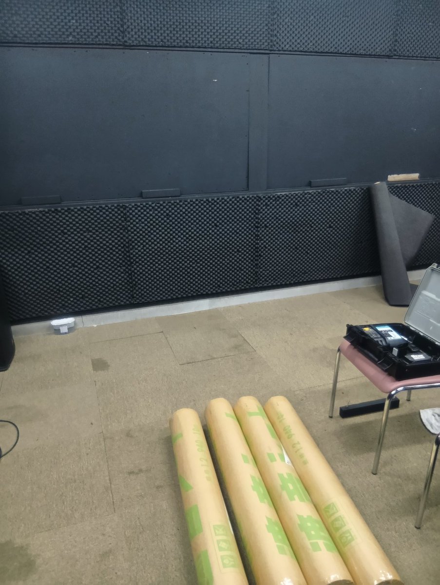 3150Live's tweet photo. さて、スタジオの防音＆吸音＆ステージをパワーアップしていきます✨✨️
スタジオ予約受付中です♫
#Livestudio3150 https://t.co/6ZQLNORqbw