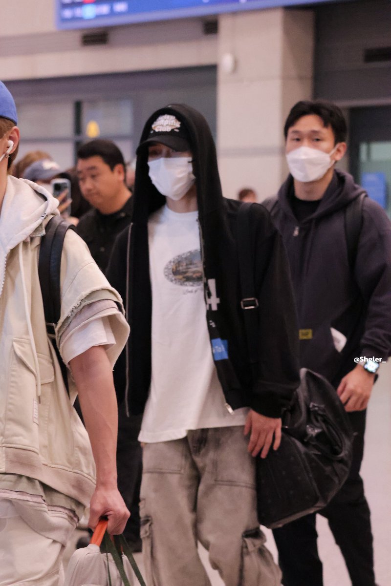 250630 ICN 도착

#HENDERY #黄冠亨 #헨드리  
#NCT #WayV #威神V