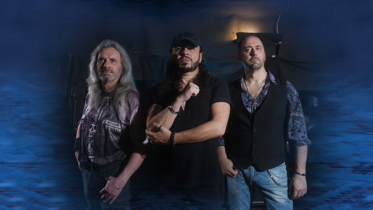 Art Of Melody Music e Burning Minds Music Group sono orgogliosi di annunciare la firma dei Backlash, una nuova ed entusiasmante realtà AOR italiana. Maggiori informazioni su data di uscita ufficiale, tracklist, copertina e altro saranno  diffuse nelle prossime settimane.

#AOR