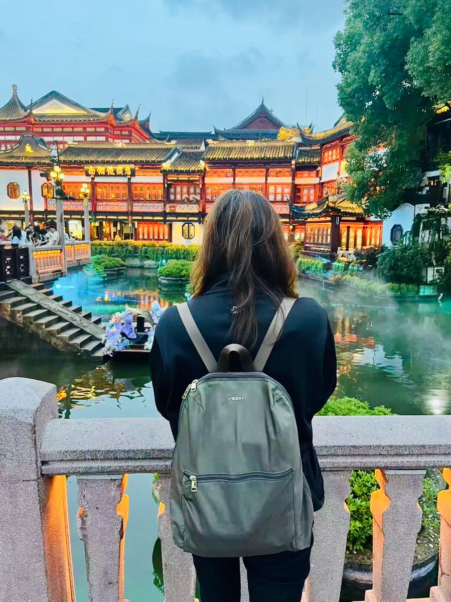 alysha_lobo's tweet image. From Shenzhen to Shanghai: What I Saw at the Edge of the Future

Join me for an insider debrief on my recent 2 week deep dive into China’s most advanced tech corridors—Shenzhen and Shanghai.

From riding the latest #EV cars and fully autonomous #robotaxis to visiting cutting-edge…