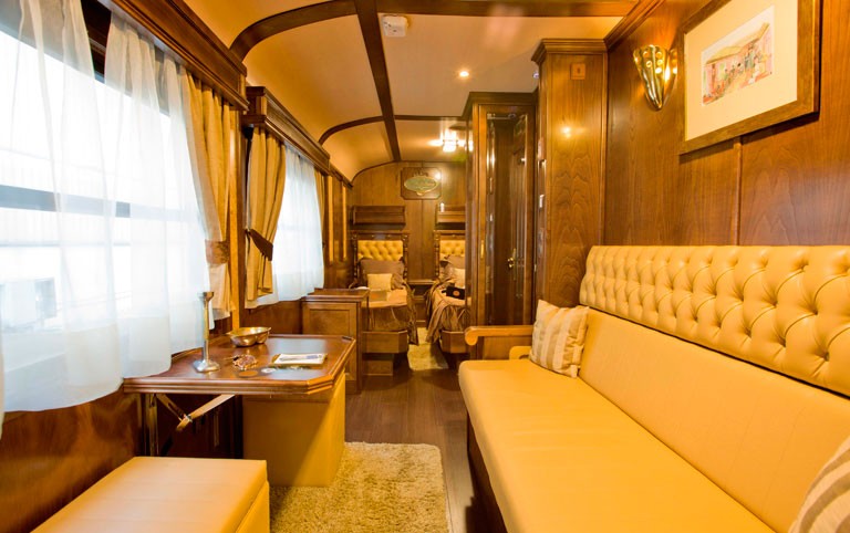 The Transcantábrico Gran Lujo redefines train travel 🚂 with elegant suites, signature cuisine and stops in iconic destinations such as Bilbao or Santander, this experience fuses exclusivity and culture. 

👉shorturl.at/OOxMO

#visitspain #LuxuryTravel

 #SpainRoutes