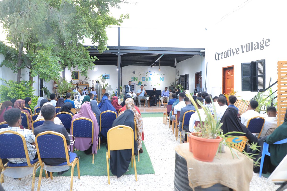 MogShapers's tweet photo. Stories of Impact!  

Mogadishu’s youth take the stage—sharing their journeys, overcoming challenges, and proving that real change starts with us. From panel discussions to powerful Q&amp;As, our future leaders are inspiring a new wave of community transformation. #ShapingMogadishu https://t.co/K6kgUu81wr