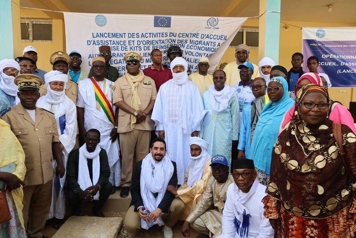 OIMMali's tweet photo. Sous le leadership du @GouvMali 🇲🇱, avec l’appui de l'@oim_mali  &amp; du Gouvernement  d'Italie🇮🇹, lancement ce 26/06 à Gao du Centre d’accueil pour migrants.
🎯Objectifs : hébergement digne, assistance ciblée &amp; orientation sûre. 👏Merci à Gao pour son hospitalité ! https://t.co/LFskC1q8tX