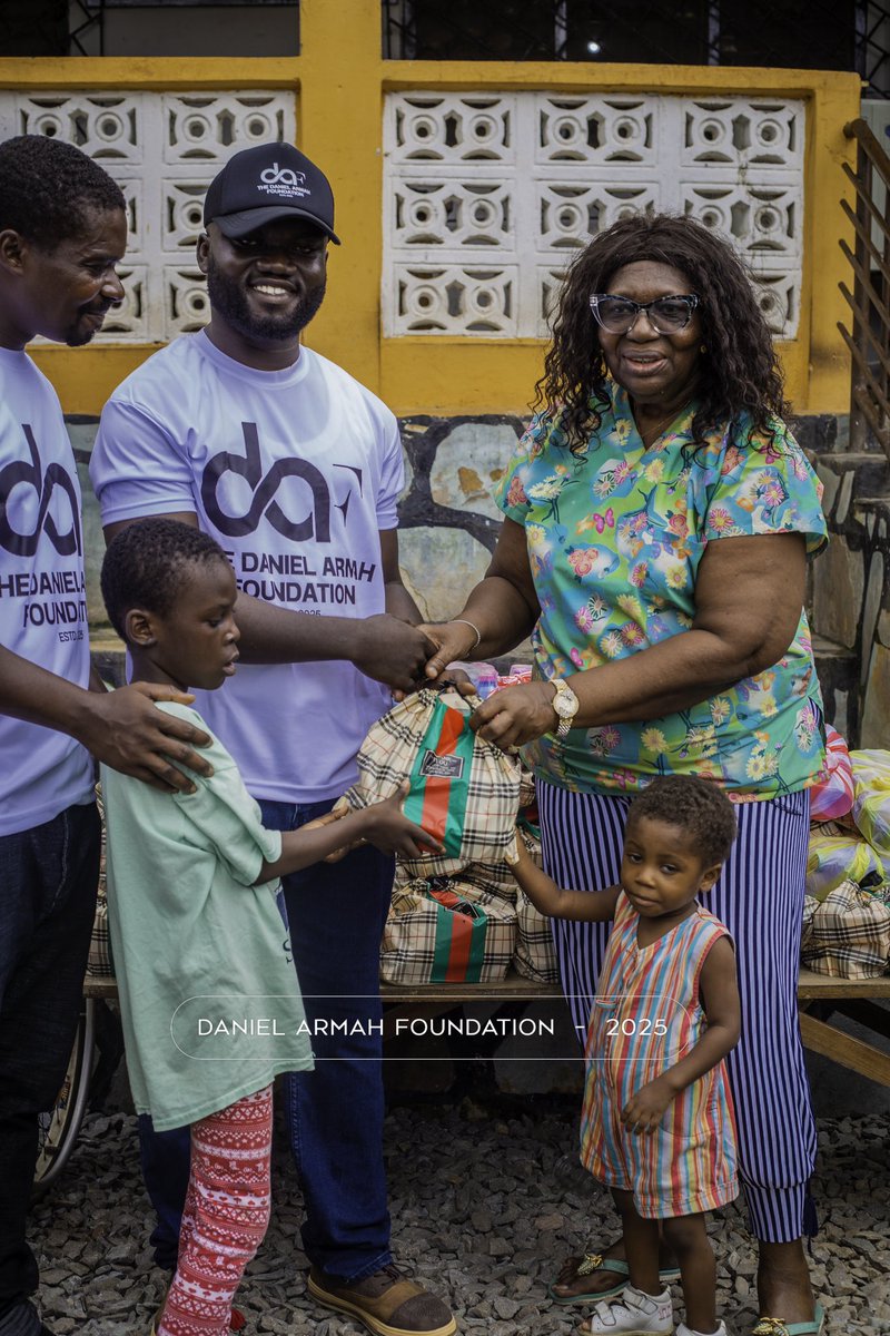 ArmahFoundation's tweet photo. On Saturday, 14th June, the Daniel Armah Foundation marked a special moment by wrapping up the founder’s @Daniel_Armah_ birthday week with two impactful initiatives a heartfelt visit to Angel of Hope Orphanage and the successful execution of our Feed the Street outreach. #DAF https://t.co/Idibp4DoWJ