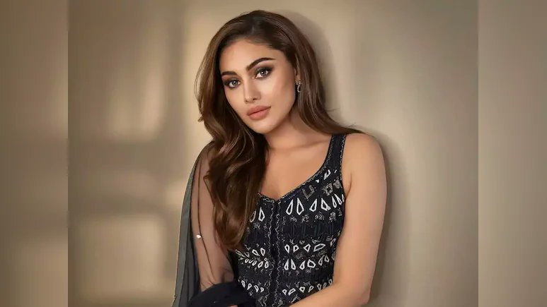 Shefali’s life could have been saved. 

Many die young from preventable heart attacks.

Know your risks: Lipid Panel, ApoB, hs-CRP, Lp(a), Homocysteine.
Don’t leave it to chance.

🫀 Join the Aeonix waitlist today. #HeartHealth #prevention 
alleshealth.com/aeonix