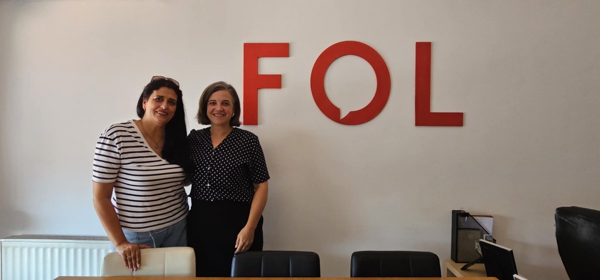 Lëvizja FOL (@folmovement) on Twitter photo 🇺🇸🇽🇰Audrey Coleman, Director of the <a href="/DoleInstitute/">Dole Institute of Politics</a> at the University of Kansas, visited FOL today.
Ms. Coleman was welcomed by the Executive Director <a href="/MegiNimani/">Megi Demolli Nimani</a>, who provided an overview of FOL’s work and mission.
1/2 🇺🇸🇽🇰Audrey Coleman, Director of the <a href="/DoleInstitute/">Dole Institute of Politics</a> at the University of Kansas, visited FOL today.
Ms. Coleman was welcomed by the Executive Director <a href="/MegiNimani/">Megi Demolli Nimani</a>, who provided an overview of FOL’s work and mission.
1/2