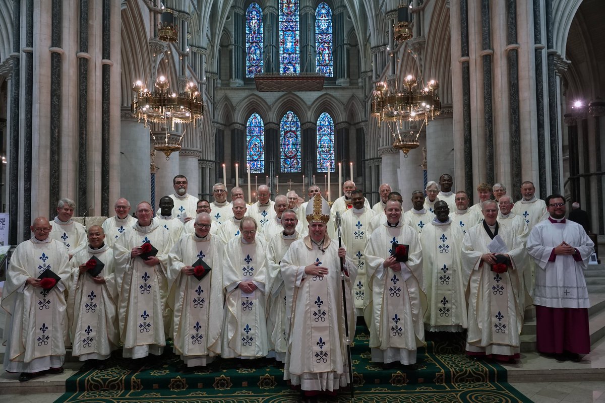 The Cathedral of St John the Baptist was filled with clergy, parishioners and friends on Saturday 26 June for a joyful celebration of the Dedication of the Cathedral, marked also by the installation of two new Canons of the Chapter.

rcdea.org.uk/dedication-of-…