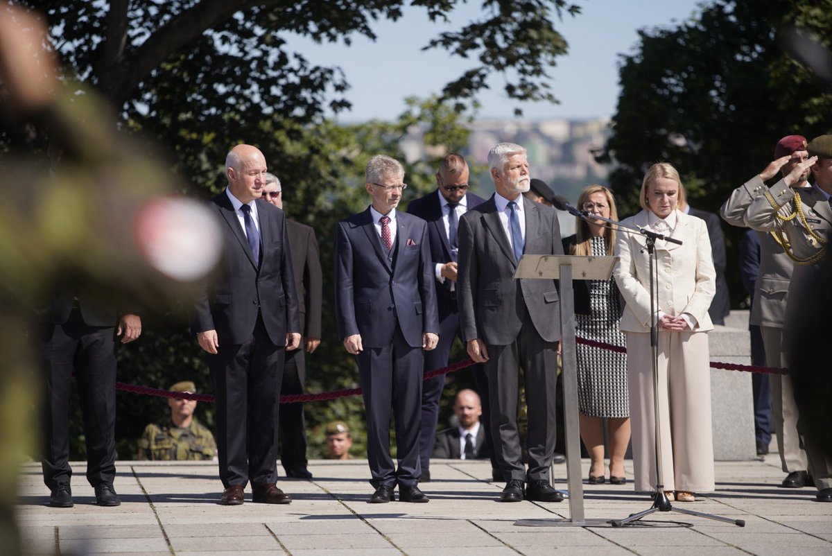 Vystrcil_Milos's tweet image. CTK: Cesko prilis dlouho vybiralo mirovou dividendu, kazdy stat NATO musi predevsim zajistit svou bezpecnost, rekl prezident Pavel na Dni ozbrojenych sil.