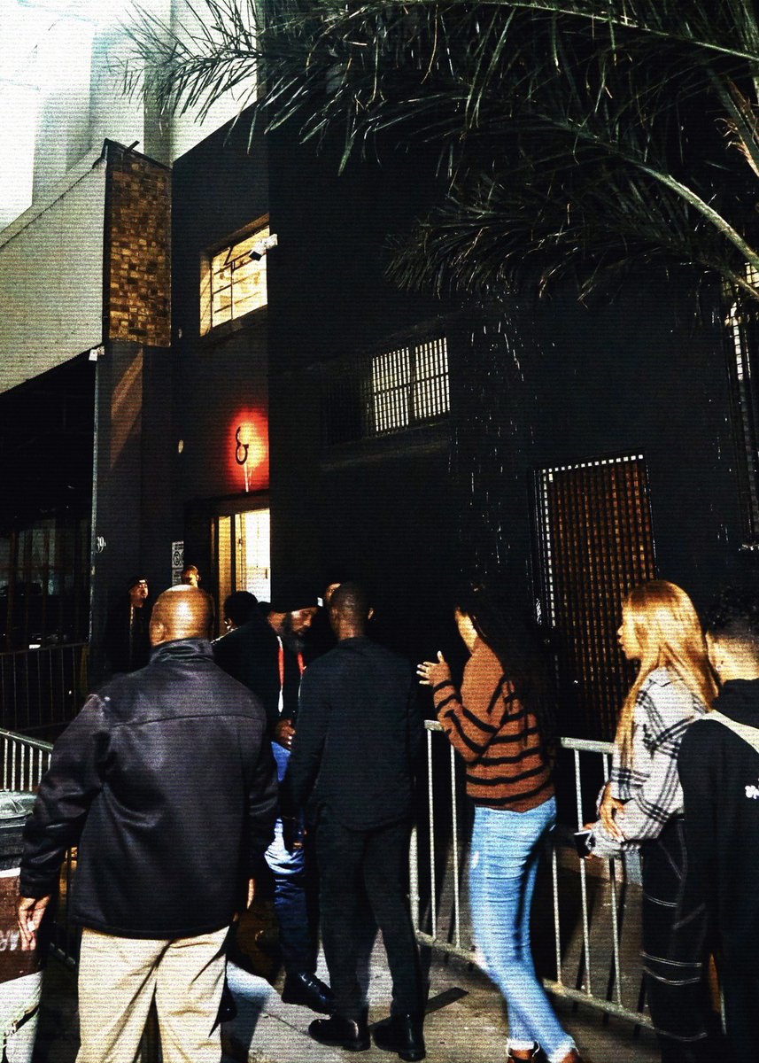 wrld_withoutend's tweet image. Three B2Bs. One night.
This Saturday, World Without End returns to And Club for a rare back-to-back edition.
Jullian Gomes x Kat La Kat x China x Michael G.
Presale tickets are live. Limited tickets—move early.
howler.co.za/CLUBNIGHT-JULY5