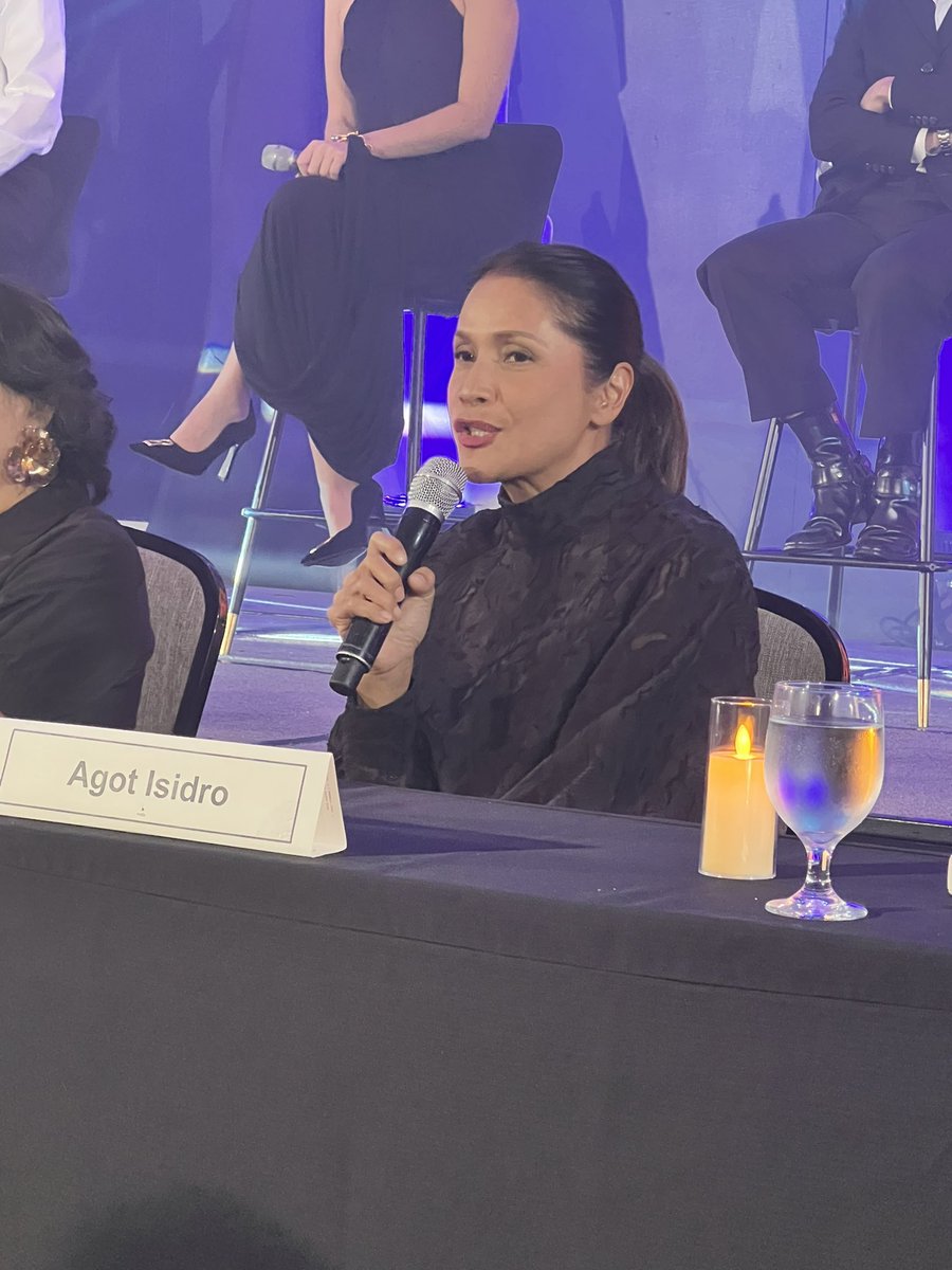 ABSCBNpr's tweet photo. #ItsOkayToNotBeOkayPH casts, #AgotIsidro, #RioLocsin, #BobotMortiz, and #FrancisMagundayao grace at the #IONTBOPh mediacon. 

Catch the Beginning of It’s Okay to Not Be Okay PH this July 21! 

#ItsOkayToNotBeOkayOfficialTrailer https://t.co/z8c4KaJXwR