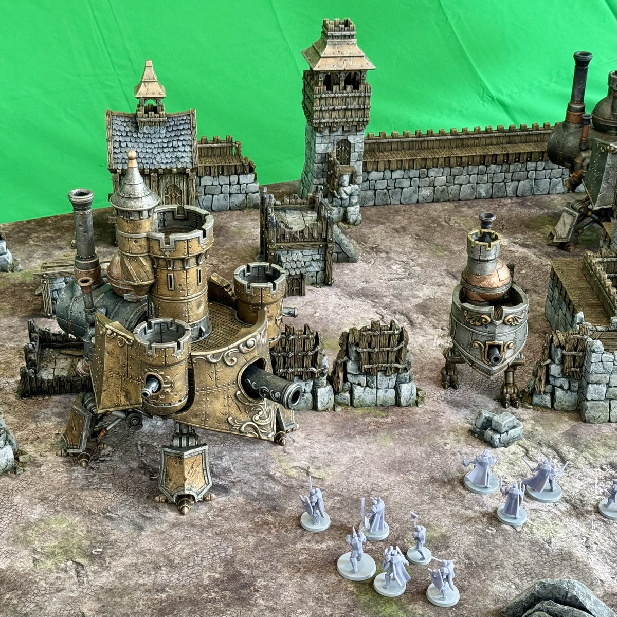Gamers eye view of the Steam Forts in action (and yes, we should iron that green screen 😅).  Don’t miss out on the terrific bargains to be had in the Kickstarter; models and STL files available! Link in bio and below 👊😈