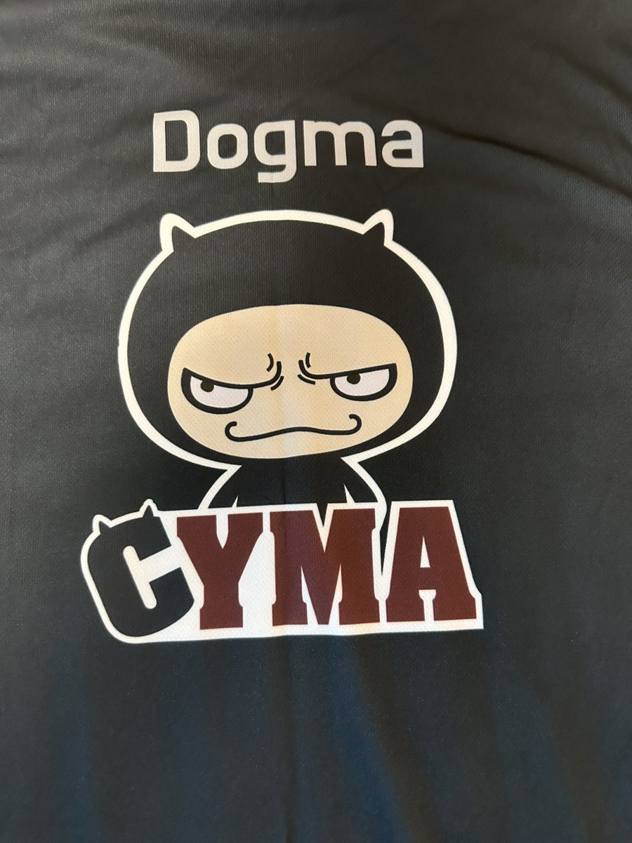 服の整理をしていたら懐かしいものを見つけた