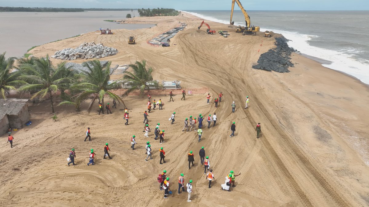 Marie-Chantal Uwanyiligira (@muwanyiligira) on Twitter photo Over 7,600 households in Grand-Lahou, CĂŽte dâIvoire, will be protected from erosion and flooding thanks to the #WACA project. Sand barrier stabilization will also preserve livelihoods by boosting fisheries and tourism. Great to see progress with <a href="/Askojacques/">Jacques AssahorĂ© Konan</a> & <a href="/ousmane_diagana/">Ousmane Diagana</a>. Over 7,600 households in Grand-Lahou, CĂŽte dâIvoire, will be protected from erosion and flooding thanks to the #WACA project. Sand barrier stabilization will also preserve livelihoods by boosting fisheries and tourism. Great to see progress with <a href="/Askojacques/">Jacques AssahorĂ© Konan</a> & <a href="/ousmane_diagana/">Ousmane Diagana</a>.