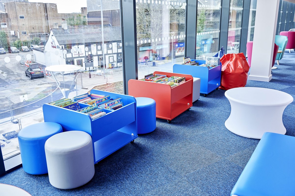 StoryScapebyFG's tweet image. Big imaginations start small! 📚✨
Kinder boxes inspire kids to explore books independently.
Let's create inviting reading corners!
👉 ow.ly/oZHT50WexVf
#FGLibrary #KinderBoxes #PrimaryLibraries #LoveLibraries #LibraryInspiration #EarlyYearsReading