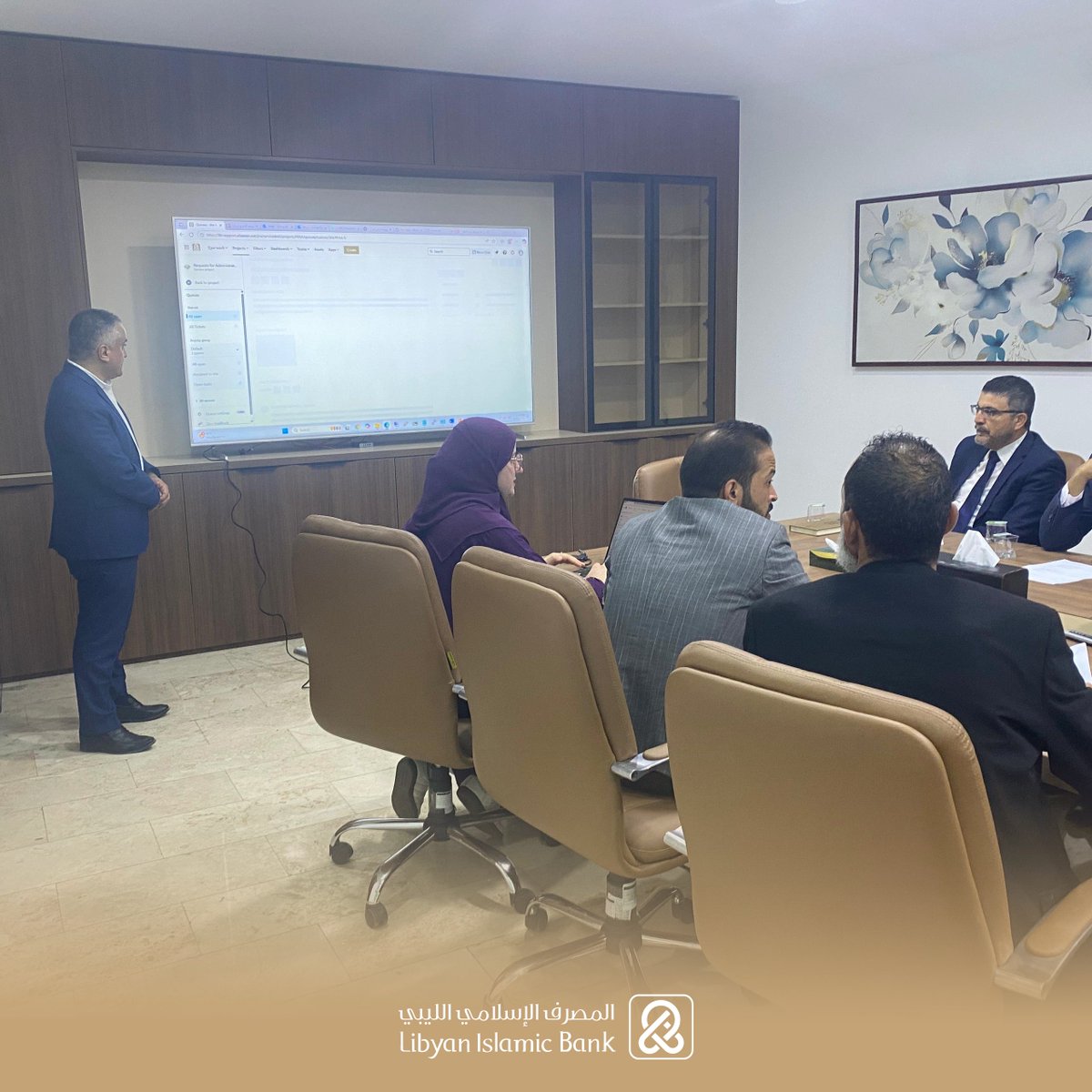 Libank_ly's tweet image. المصرف الإسلامي الليبي يُطلق ورشة تدريبية ضمن مسيرة التحول الرقمي!
✅ تهدف الورشة لتمكين الكوادر من استخدام المنظومة بكفاءة. 
✅ تعزيز الأتمتة والجودة التشغيلية في الخدمات. 
✅ جزء من استراتيجية المصرف لتبني أحدث الحلول التقنية.
#المصرف_الإسلامي_الليبي