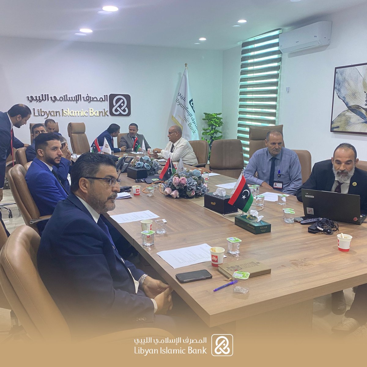 Libank_ly's tweet image. المصرف الإسلامي الليبي يُطلق ورشة تدريبية ضمن مسيرة التحول الرقمي!
✅ تهدف الورشة لتمكين الكوادر من استخدام المنظومة بكفاءة. 
✅ تعزيز الأتمتة والجودة التشغيلية في الخدمات. 
✅ جزء من استراتيجية المصرف لتبني أحدث الحلول التقنية.
#المصرف_الإسلامي_الليبي