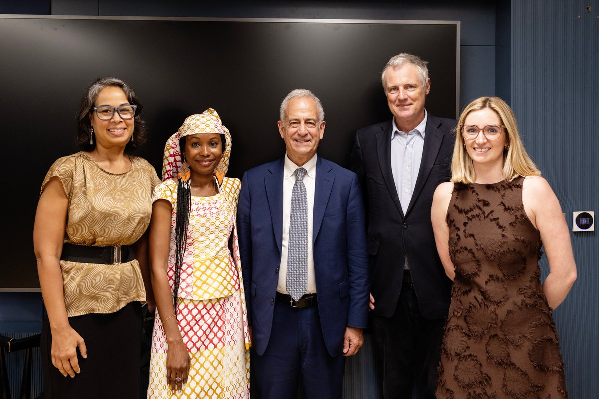 Wonderful to have some of our #CampaignforNature Global Steering Committee in town for #LCAW2025, speaking alongside the inspiring <a href="/GuajajaraSonia/">Sonia Guajajara</a>. Thank you <a href="/hindououmar/">Hindou</a>, <a href="/ZacGoldsmith/">Zac Goldsmith</a>, and <a href="/russfeingold/">Russ Feingold</a> for your continued efforts to champion IPs &amp; LCs and #30by30🌱