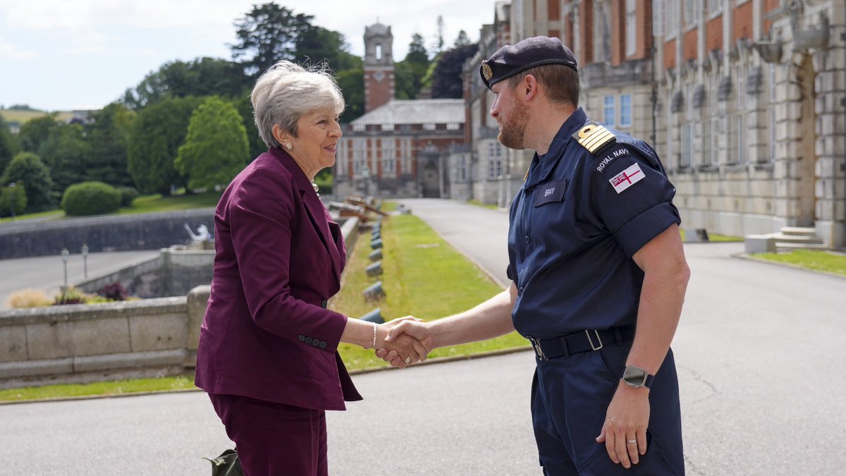 Britannia Royal Naval College (@dartmouthbrnc) on Twitter photo Great to welcome last week🤝
Baroness Theresa May
#BritanniaTalks 🗣️
Sharing her insights on…
Decision making 🤔and leadership in a complex and uncertain world…🌎🌐
…with our future Naval Officers & Leaders🫡🇬🇧⚓️
#LeadWithCourage
#BRNC120
<a href="/theresa_may/">Theresa May</a>
<a href="/NavalReview/">The Naval Review</a> Great to welcome last week🤝
Baroness Theresa May
#BritanniaTalks 🗣️
Sharing her insights on…
Decision making 🤔and leadership in a complex and uncertain world…🌎🌐
…with our future Naval Officers & Leaders🫡🇬🇧⚓️
#LeadWithCourage
#BRNC120
<a href="/theresa_may/">Theresa May</a>
<a href="/NavalReview/">The Naval Review</a>