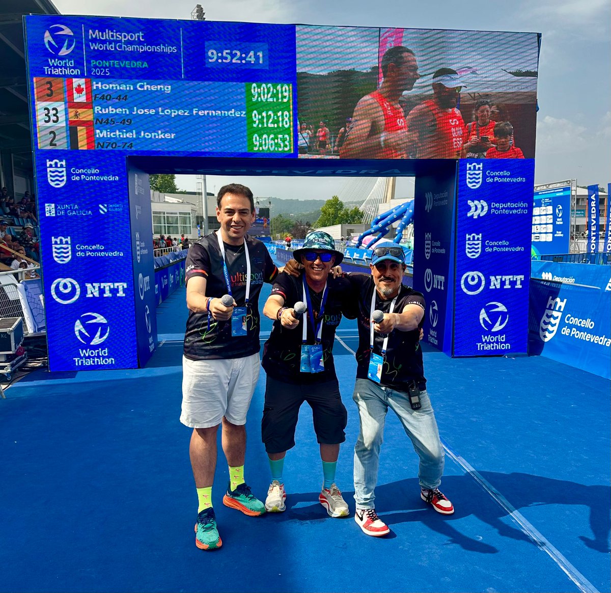 Angel Fernández (@afperdones) on Twitter photo Se acabó otro Mundial Multisport inolvidable en #Pontevedra, con el #SportPresentation y compartiendo el micro con el gran <a href="/amontenegro79/">Alberto Montenegro</a> y el no menos grande, inagotable <a href="/CarlosTresandi/">Carlos Tresandí</a>. El año que viene la volveremos a liar en la Gran Final del Cpto del Mundo de #Triatlón Se acabó otro Mundial Multisport inolvidable en #Pontevedra, con el #SportPresentation y compartiendo el micro con el gran <a href="/amontenegro79/">Alberto Montenegro</a> y el no menos grande, inagotable <a href="/CarlosTresandi/">Carlos Tresandí</a>. El año que viene la volveremos a liar en la Gran Final del Cpto del Mundo de #Triatlón