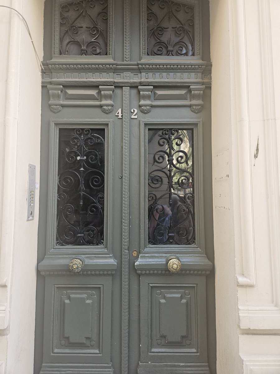 Holiday front door snap. Missing exchanging these with my late good friend <a href="/ElizCH15/">Elizabeth Martin CIHCM</a> but I'll keep taking them