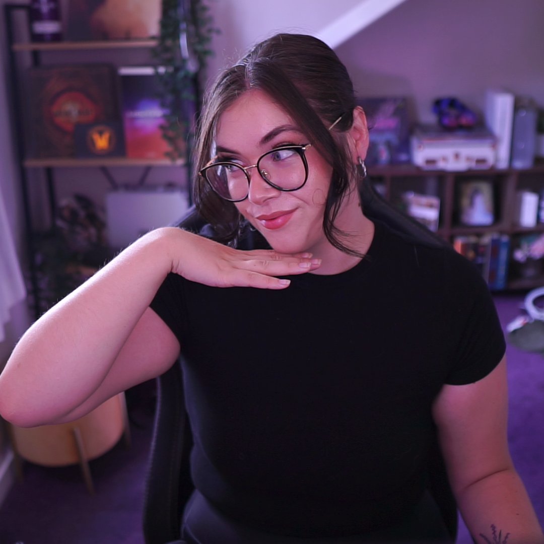 I have received my last pay from my job so I'm offically ✨unemployed✨ 

Applying for jobs until my office becomes a sauna (I give it 2 hours) and co-working with you! 

Live on Twitch 🔗is down there ⬇️
