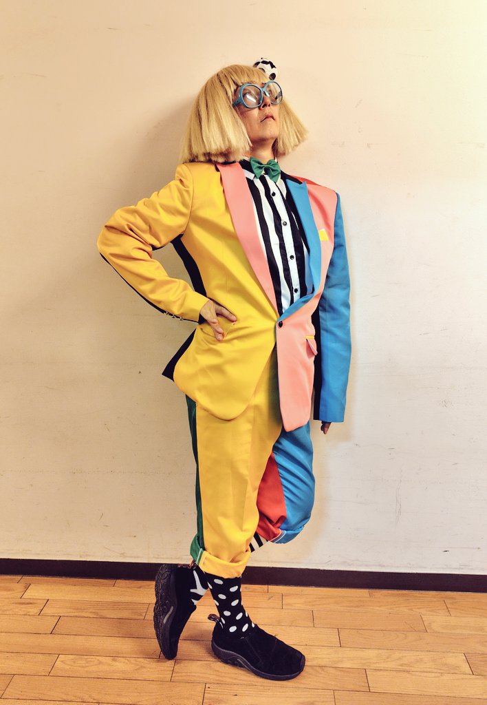 灘中央市場 開会式に向けて
エル・キンビョーブが
より華やかにリニューアルデビュー
どうぞ宜しくお願いいたします✨️

※旧式のエル・キンビョーブはリバプールの風になりました（チャタ談）

あと、誰だか知りませんが期間限定でtoR mansionの助っ人にやって来た人がいました。会えたらレア！？