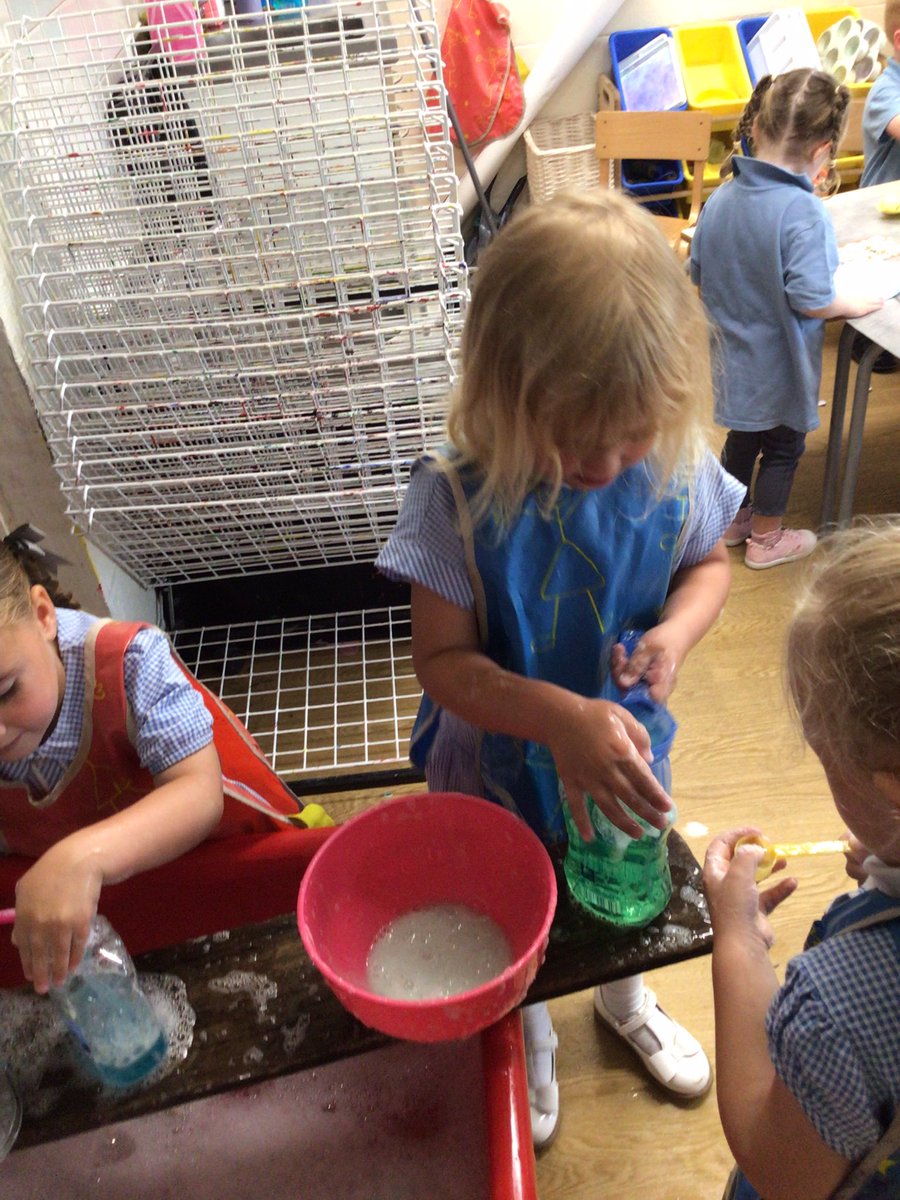 Enjoying using our hands to pump the soap this morning! Working hard on our fine motor control - well done Nursery! ☺️🌟☺️