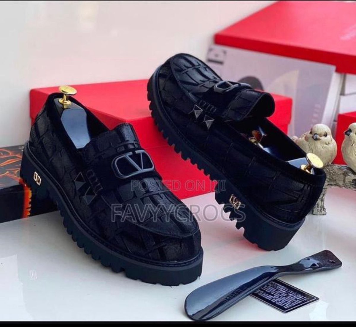 Corporate shoes 👞 
Available in size 41-46 
Frame 1: 40k
Frame 2: 45k
Frame 3: 50k
Frame 4: 40k
Nationwide Delivery 🚚