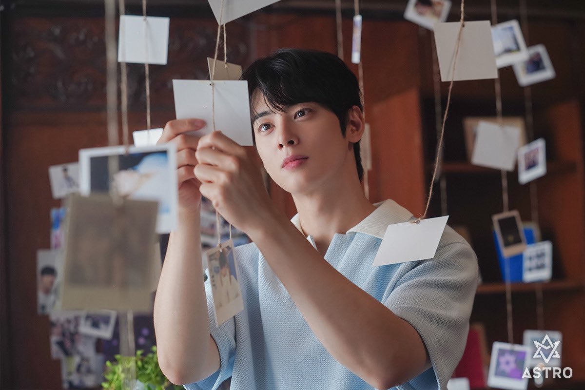 cew_br's tweet photo. 📷 [30.06.2025] Fotos oficiais de Cha Eunwoo no VCR do Stargraphy.

#CHAEUNWOO #차은우 https://t.co/H1oBCamGIG