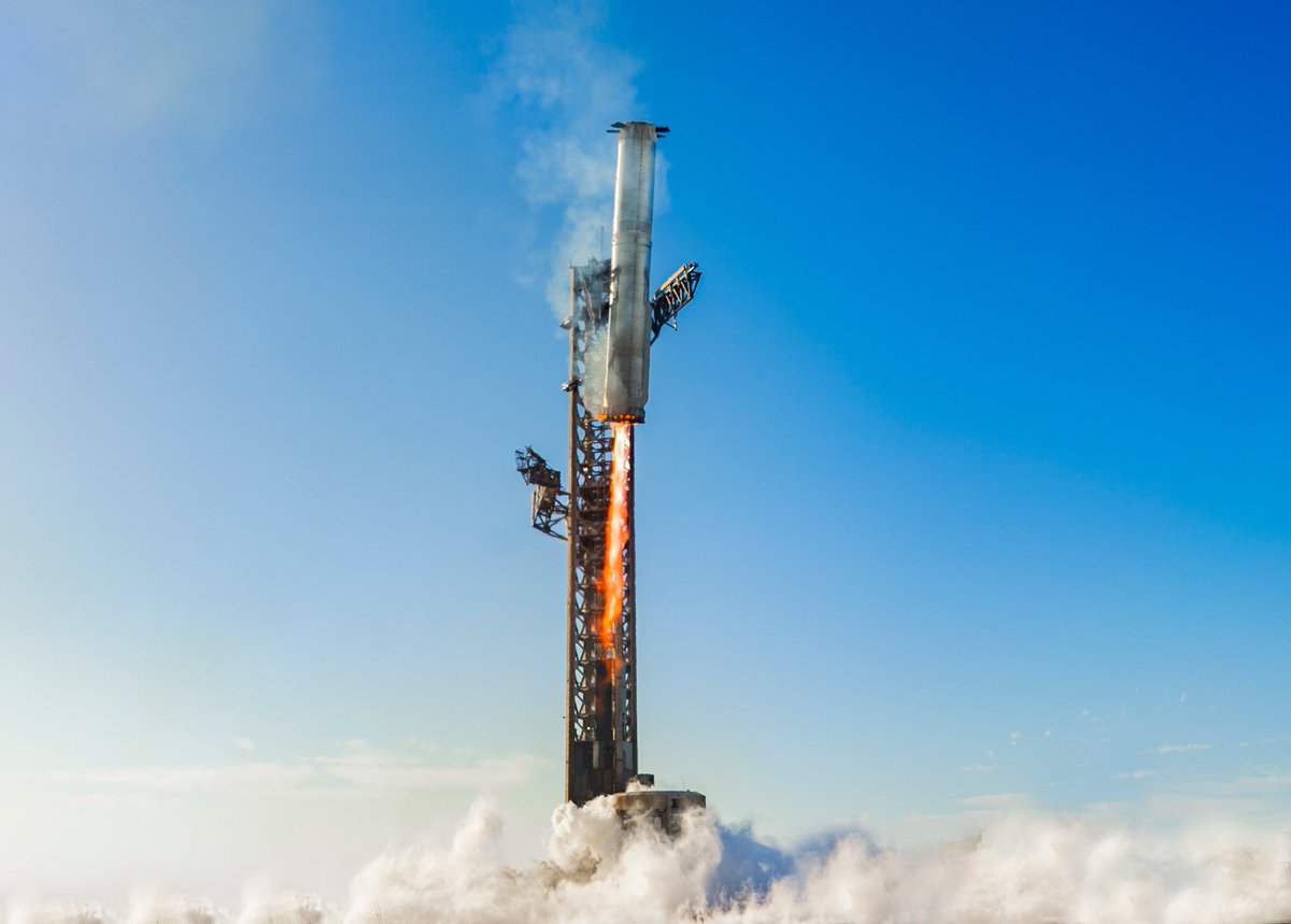 AllThingsSpace3's tweet image. Hi I&apos;m AllThingsSpace33,
Im better known as ATS33 in the spaceflight community,
I am an avid spaceflight, Aviation, and flight sim fan
I run a ksp space company called @space_systems_.
I am also a Aviation photographer that takes photos at YPAD.