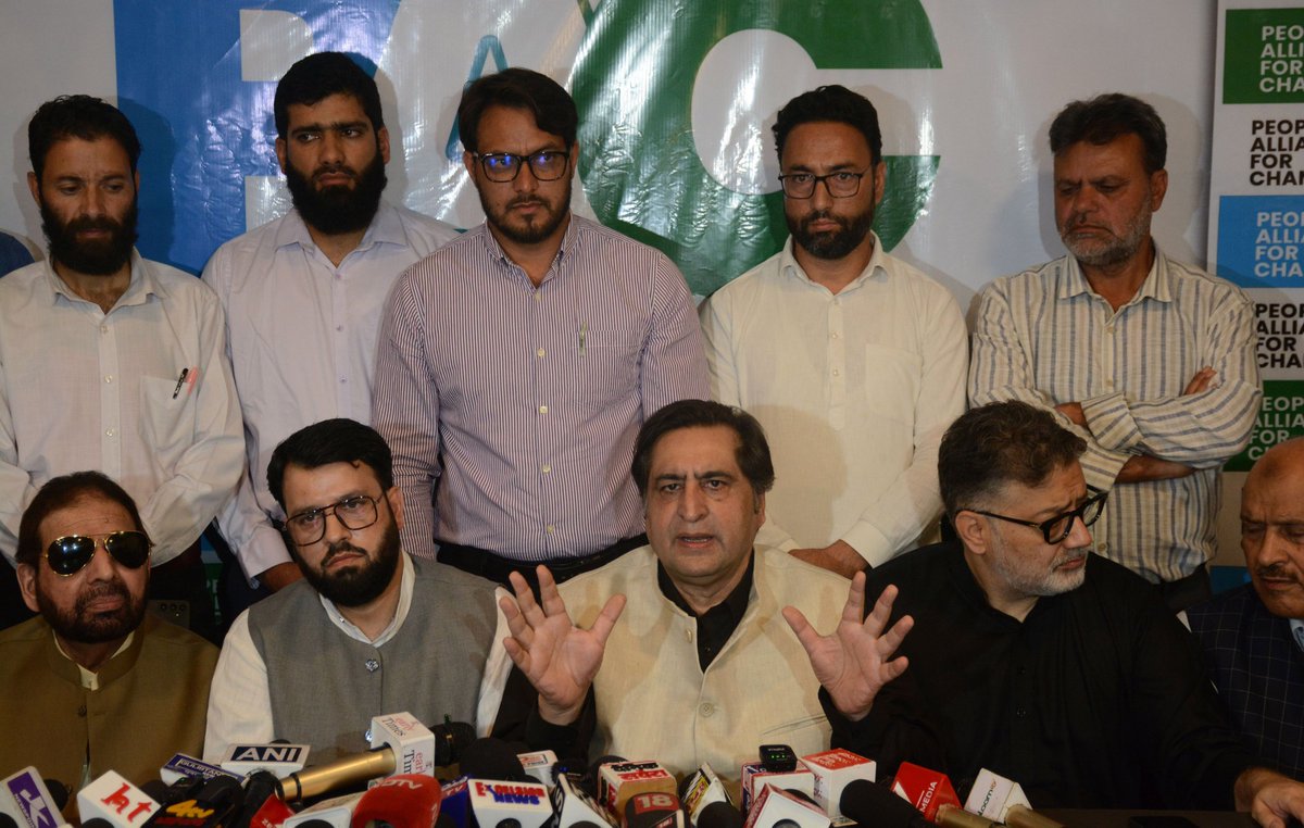 DKashmirimages's tweet photo. New Political Front Emerges in J&amp;K: Sajad Lone, Hakeem Yaseen, and Justice &amp; Development Front launch People’s Alliance for Change (PAC) to reshape the region's political landscape.

@JKPCOfficial https://t.co/T52Vx2SwgB