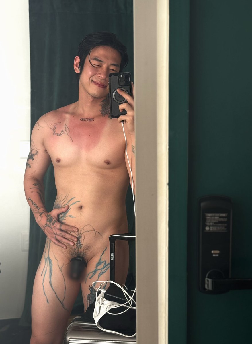 I’m packing before heading to Europe—I’ll be visiting Paris, Berlin, and Spain.
I wish to creat content with the people I meet in each country.
If you know any creators there, I’d love some recommendations.
It’s going to be an exciting summer.

Linktr.ee/sunone.archive