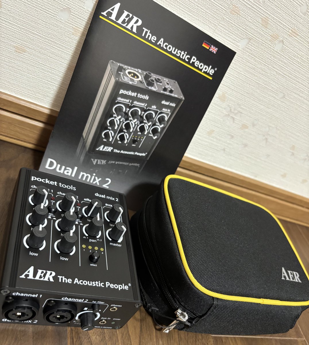 moyomotopepepe's tweet photo. 【6/30(月)】
ボーナスが入ったので💴
My New Gear...✨
AER Dual Mix 2🎛️
アコースティックギター用プリアンプ/DI🎸
西山先生のYouTube動画を見て即決🥰
サウンドハウスでポチる時ちょっとドキドキした..🤭💸
機能や使い方はよくわからないので
これから勉強しまーす😆🎶
#MNG
#AER
#DualMix2 https://t.co/X06B1E9bMp