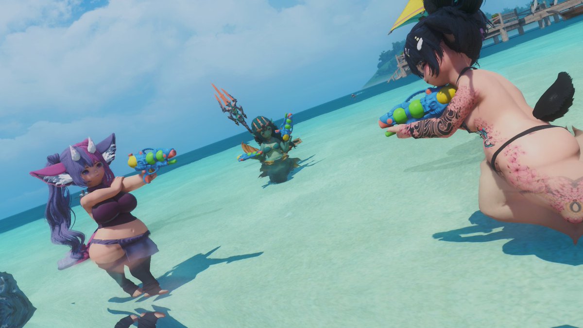 LalaBnuuy's tweet photo. Fun day at beach...at least for one of them 🐰

(ft. Menma from @AngoraSonata and @YamikoXIV) https://t.co/RDb6gLUOXd