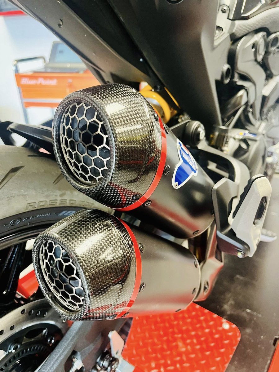 ProBikeUK's tweet image. It's tailpipe Tuesday.. 

And how's this for a set of tailpipes on this @DucatiUK Monster SP.. 💥🧰

Now, let's see your pictures below ⬇️📸

#ProBikeUK #Tailpipetuesday #Tailpipe #Monster #Ducati