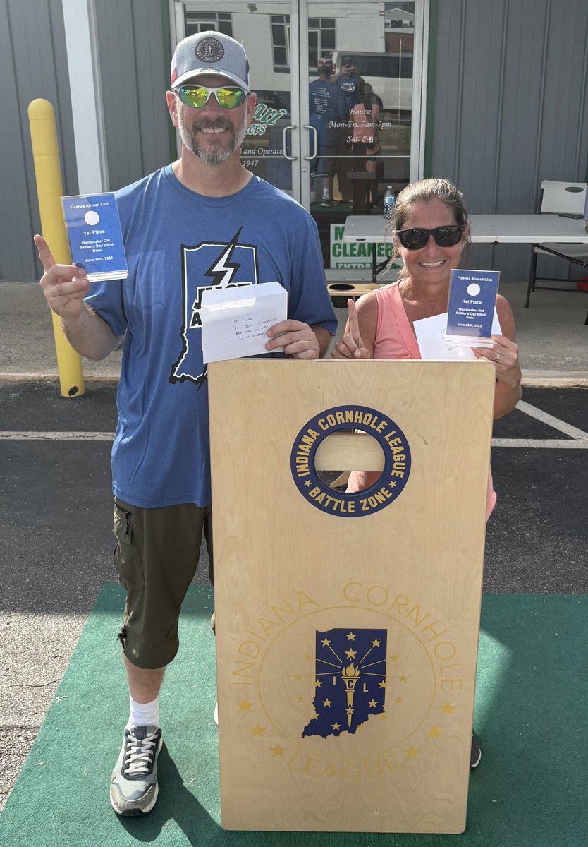 Flashes Airmail Club tweet media