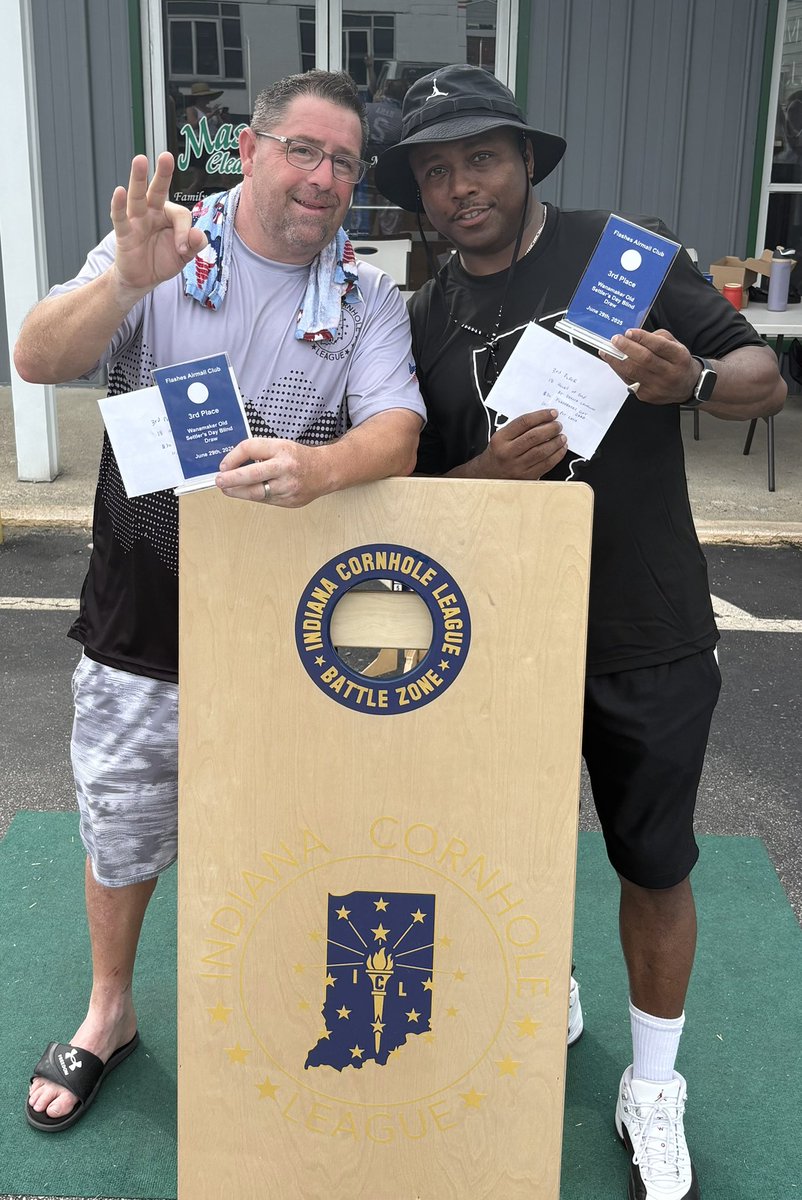 Flashes Airmail Club tweet media