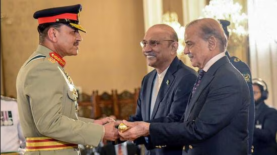 naaz_mahar's tweet photo. #PakistanArmy Chief #AsimMunir just called #errorism in #Kashmir a “legitimate struggle”.
This is not foreign policy — this is state-sponsored extremism.
Let’s dismantle the lies of #Pakistan’s terror regime!
#PakTerrorExposed #Kashmir @RDXThinksThat @vipul2777 https://t.co/6brH49dbc8