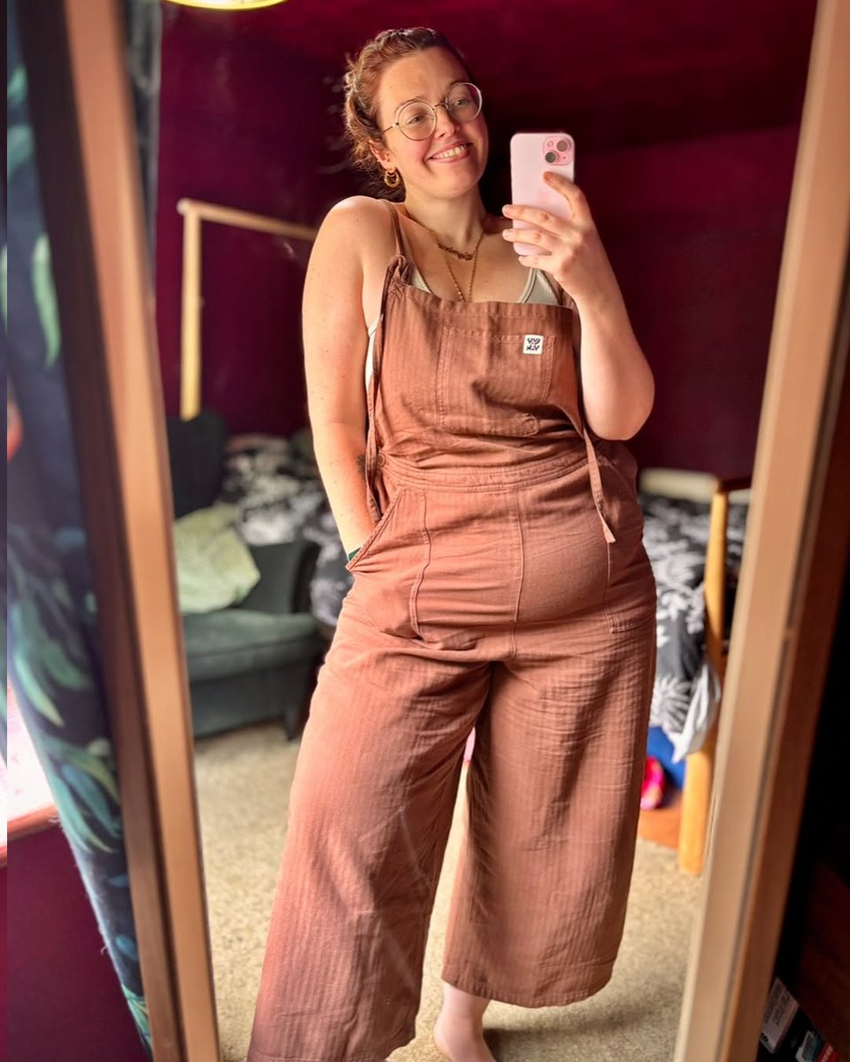 Best way to start the week 🌞 It’s #YakMirrorSelfieMonday 📸

Share your selfies on Insta for your chance to bag yourself a £25 YakToken! ❤️
bit.ly/Lucy-and-Yak-I…   #LucyandYak #InMyYaks