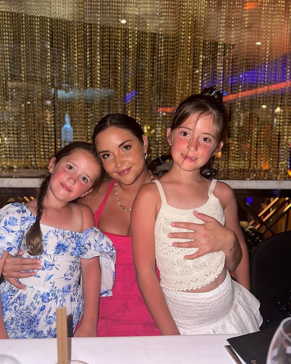 La Sala (@lasalabanus) on Twitter photo Family time just got tastier 🍴
Kid´s eat for free 🌟
Reservations:
📱 WhatsApp Booking: +34 620 15 29 63
📞 +34 952 81 41 45
📩 reservations@lasalabanus.com Family time just got tastier 🍴
Kid´s eat for free 🌟
Reservations:
📱 WhatsApp Booking: +34 620 15 29 63
📞 +34 952 81 41 45
📩 reservations@lasalabanus.com