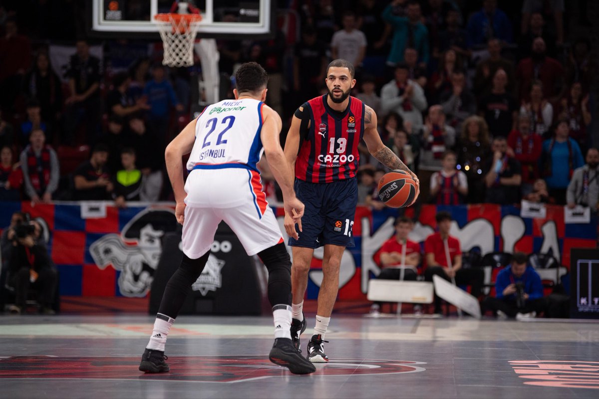 🚨 Valencia Basket intenta el fichaje de Darius Thompson 

📝 El norteamericano le quedaba un año de contrato con Anadolu Efes pero el club negocia su salida 

🏀 Sería una de las estrellas del proyecto

ℹ️ <a href="/maxi_jarque/">Maxi Jarque</a> en <a href="/999Vlcradio/">99.9 ValenciaRadio</a>