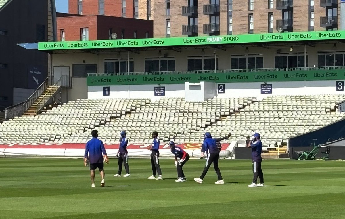 pr110009's tweet image. SLIP CORDON PRACTICE.

Karun, Rahul, Gill, Sai Sudharsan and Nitish Kumar Reddy. [📸: Gargi Raut from RevSportz]
#indvseng2ndtest