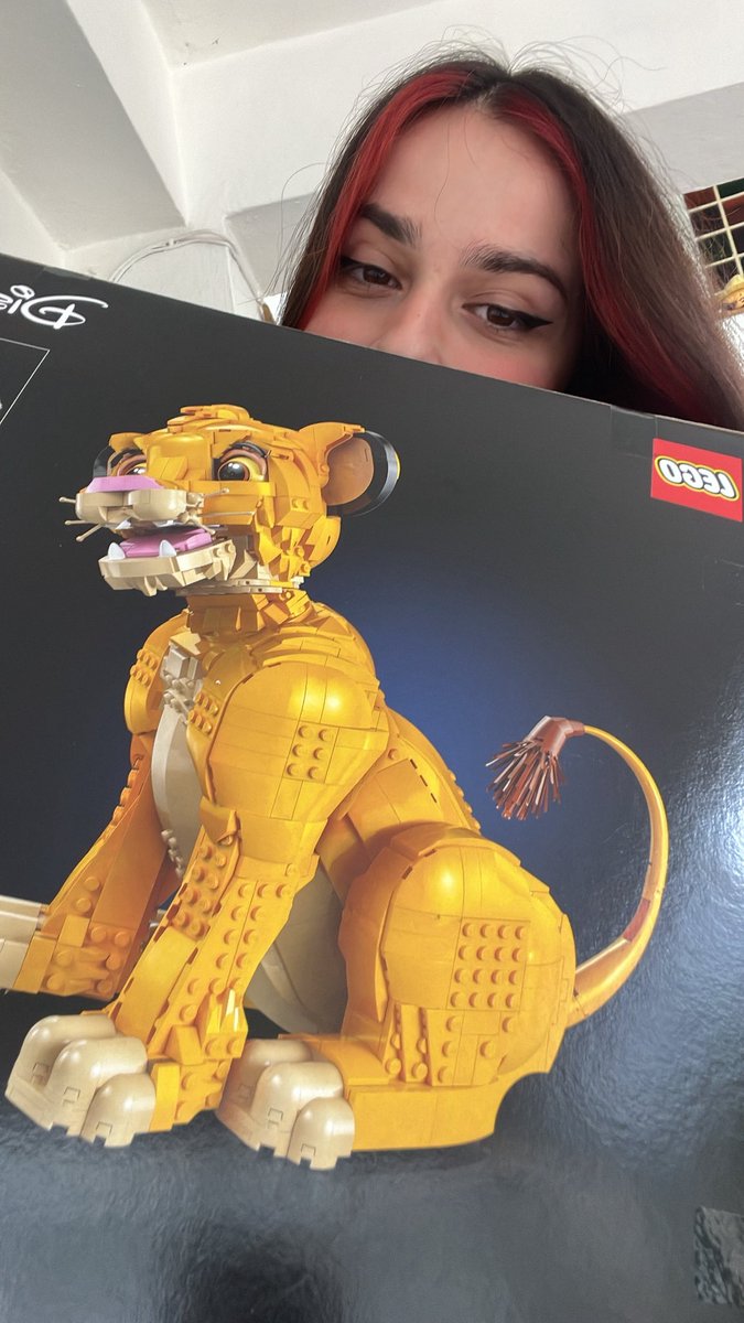 Estoy en directo hablando un ratitoo y armando un legoooo

💜 Twitch - raquinoya